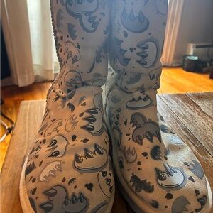 UGG Cream Shearling Interior